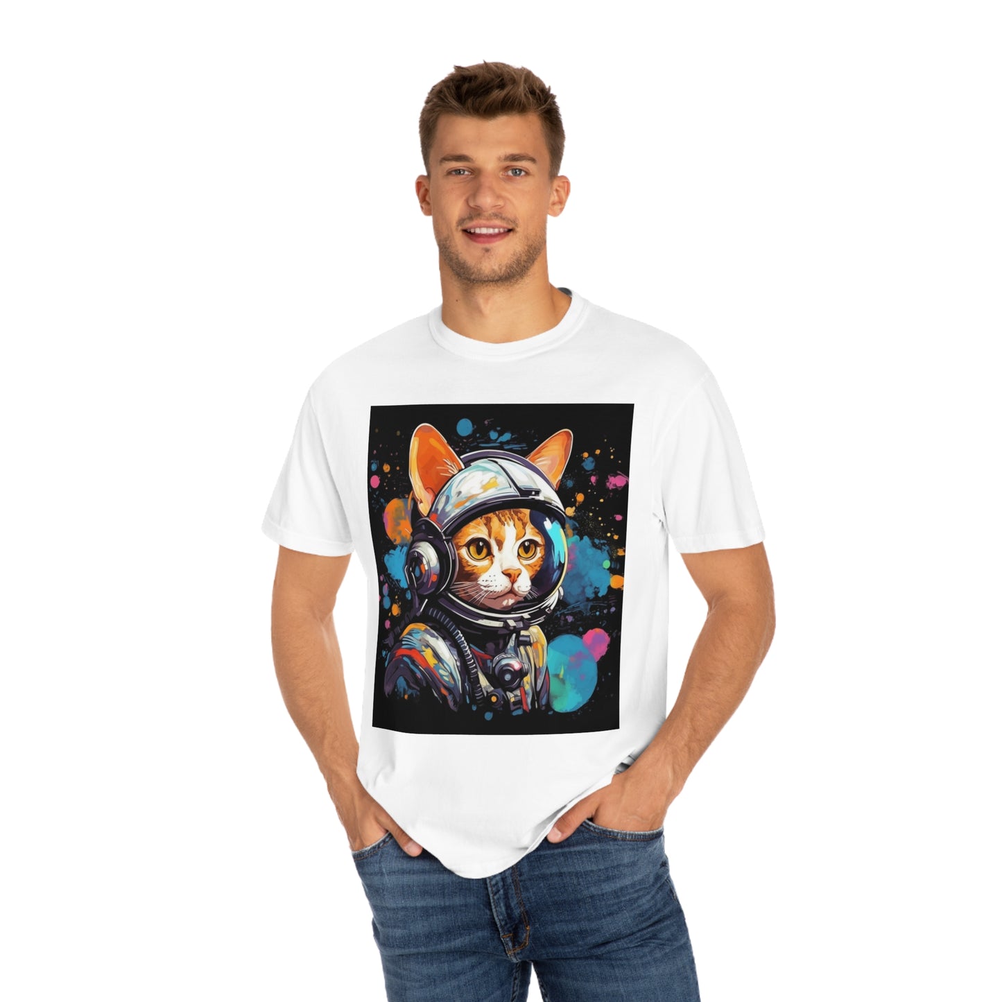 Astro Cat Adventure Feline - Arte pop, flotando en el espacio cósmico - Camiseta unisex teñida de prendas