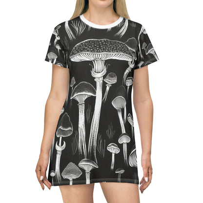 Psychedelic Mushrooms Seamless Repeat Pattern T-Shirt Dress (AOP)