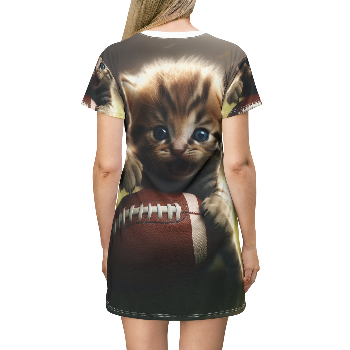 Football Kitten Touchdown: Juego deportivo ganador de Tabby - Vestido tipo camiseta (AOP)