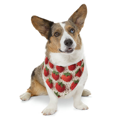 Fresa japonesa tradicional, artesanía de ganchillo, diseño de frutas, patrón de bayas rojas - Collar de bandana para perros y mascotas 