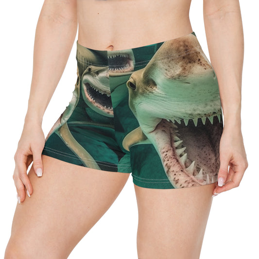 Laughing Lemon Sharks: Joyful Sea Jaws Ocean Deep - Women's Shorts (AOP)