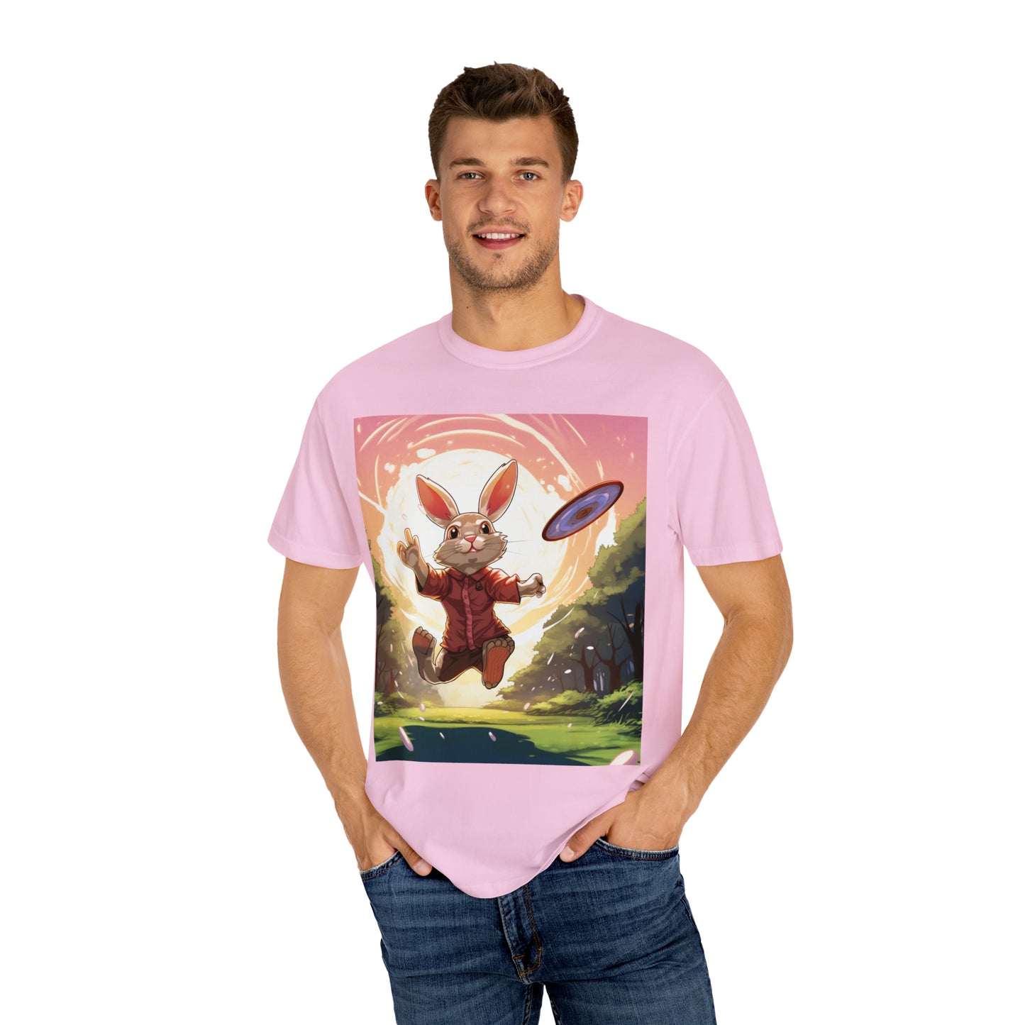Disc Golf Rabbit: Bunny Aiming Frisbee for Basket Chain - Unisex Garment-Dyed T-shirt