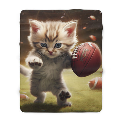 Football Kitty Fantasy: Feline Cat American Sport Quarterback - Sherpa Fleece Blanket