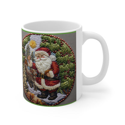 Ganchillo de pinos de Papá Noel, bosque festivo, árbol de Navidad y Claus, paisaje navideño - Taza de cerámica 11oz 