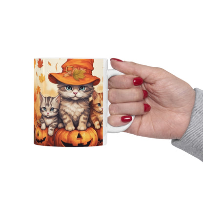 Kitty Cat Kittens Halloween - Lindos Furries en Calabaza - Decoración felina festiva - Taza de cerámica 11oz 