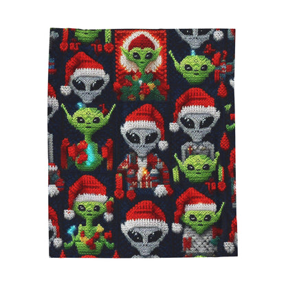 Invasión alienígena festiva: alegría navideña intergaláctica con gorros de Papá Noel y regalos de temporada Patrón de ganchillo - Manta de felpa de pana