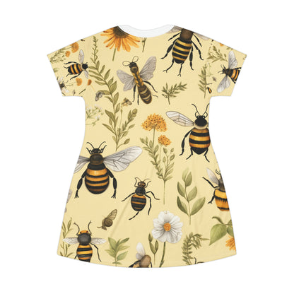 Whimsical Bees & Honeycombs Nature-Friendly Pattern Design T-Shirt Dress (AOP)