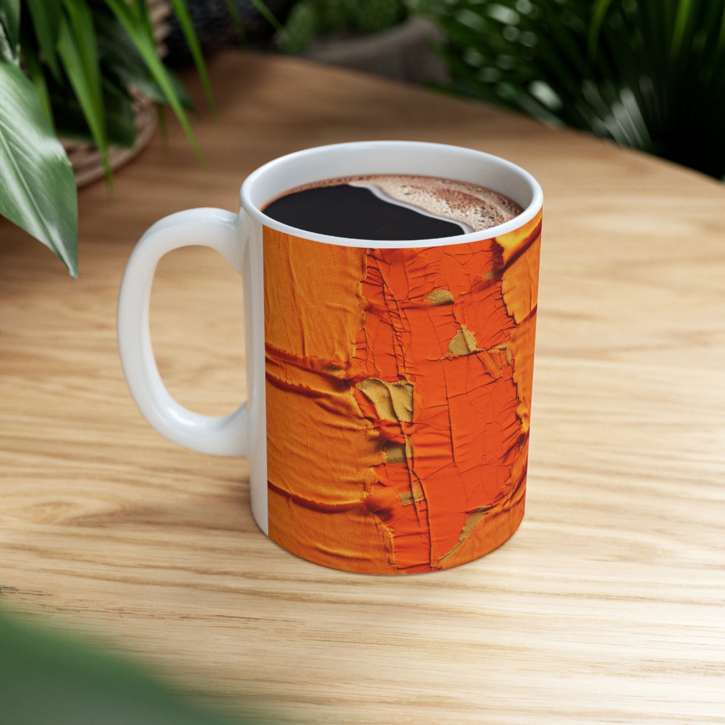 Naranja cítrica ardiente: tela desgastada y vanguardista inspirada en la mezclilla - Taza de cerámica de 11 oz