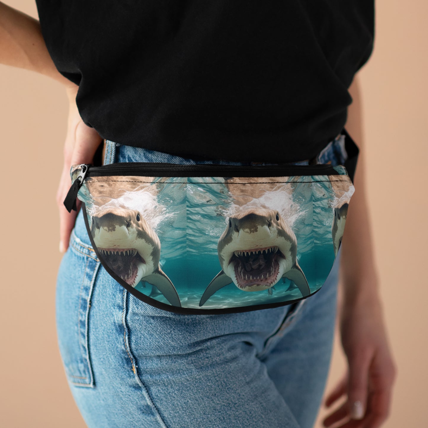 Bull Shark: River Monster Menace - Depredador realista de aguas oscuras - Fanny Pack