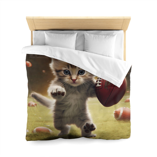 Football Kitty Fantasy: Feline Cat American Sport Quarterback - Microfiber Duvet Cover