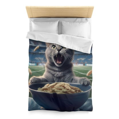 Halftime Football Feline: Screaming Sports Fan Cat Stadium Food Kitten - Microfiber Duvet Cover