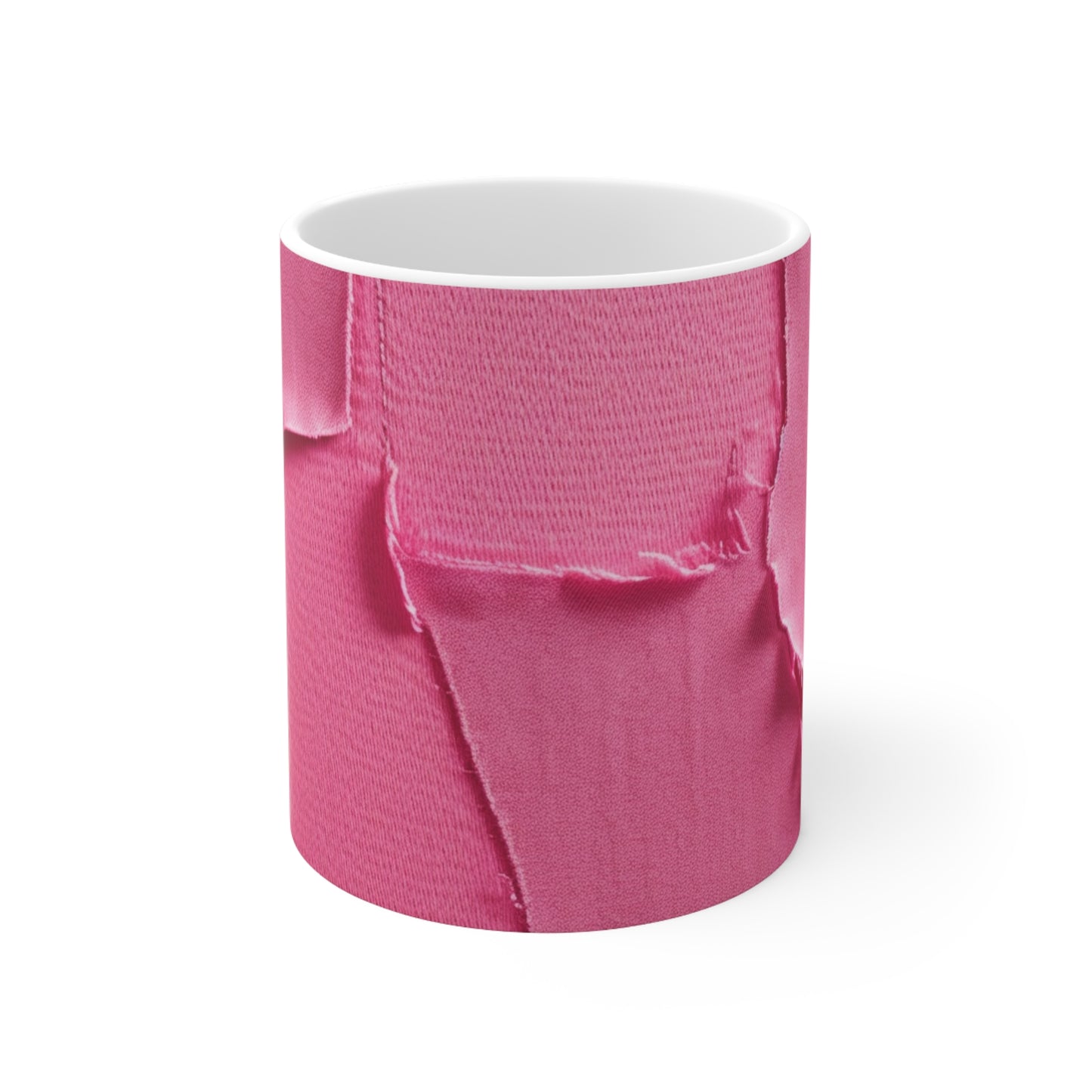 Rosa neón desgastado: tela de muñeca atrevida y rasgada inspirada en la mezclilla - Taza de cerámica de 11 oz