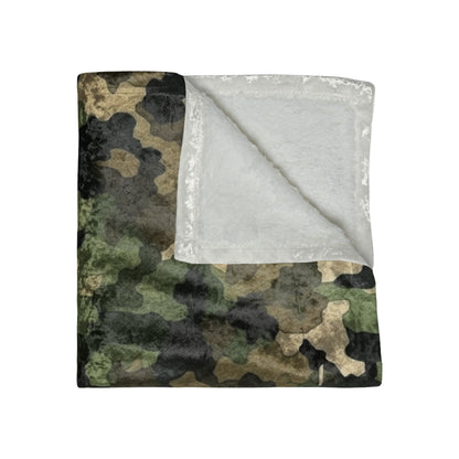 Classic Camo | Camouflage Wrap | Traditional Camo - Crushed Velvet Blanket