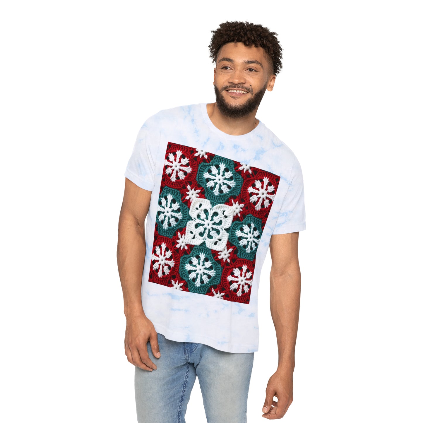 Ganchillo navideño con copos de nieve, Navidad festiva, artesanía en el país de las maravillas invernales, cristal de hielo, decoración navideña, adornos de temporada - Camiseta unisex teñida con anudado FWD Fashion 