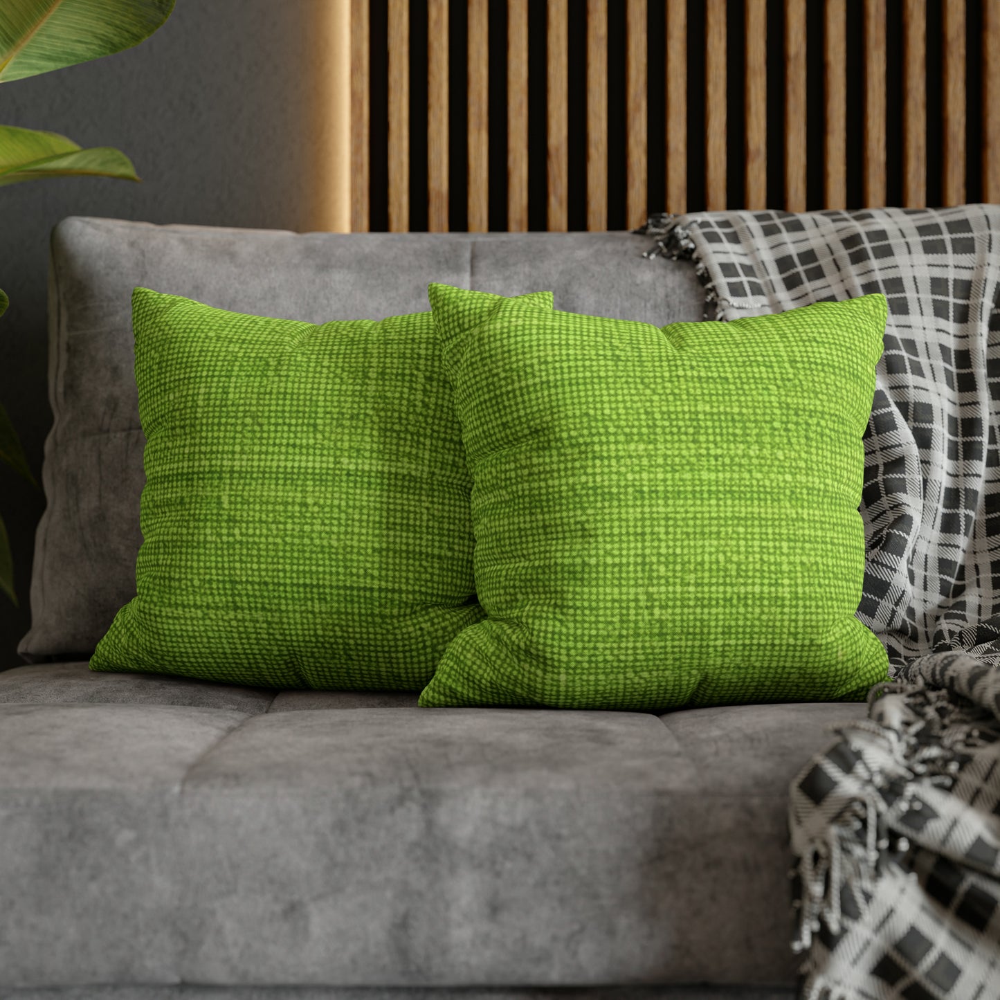 Lush Grass Neon Green: estilo de tela primaveral inspirado en la mezclilla - Funda de almohada cuadrada de poliéster hilado