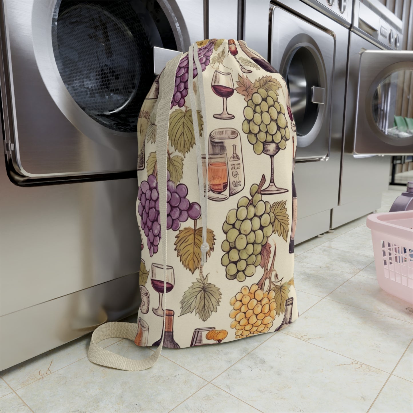 Wine Lovers Theme: Varieties of Wine, Grapes & Vineyards Design Laundry Bag