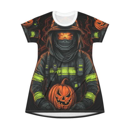 Firefighter Spooky Alert: Facing Haunted Halloween Spirits Scary Fire Pumpkin - T-Shirt Dress (AOP)