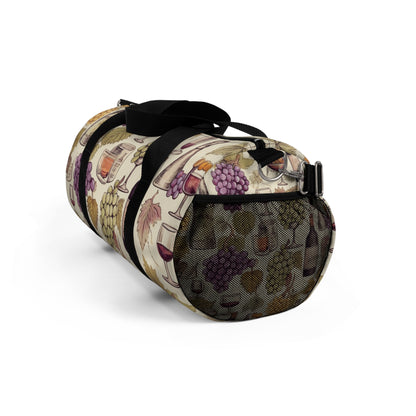 Wine Lovers Theme: Varieties of Wine, Grapes & Vineyards Design Duffel Bag