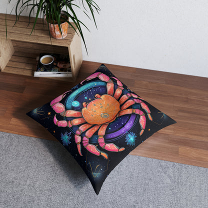 Cangrejo celestial arcoíris - Arte vibrante del signo del zodíaco del cáncer - Almohada de suelo copetuda, cuadrada 