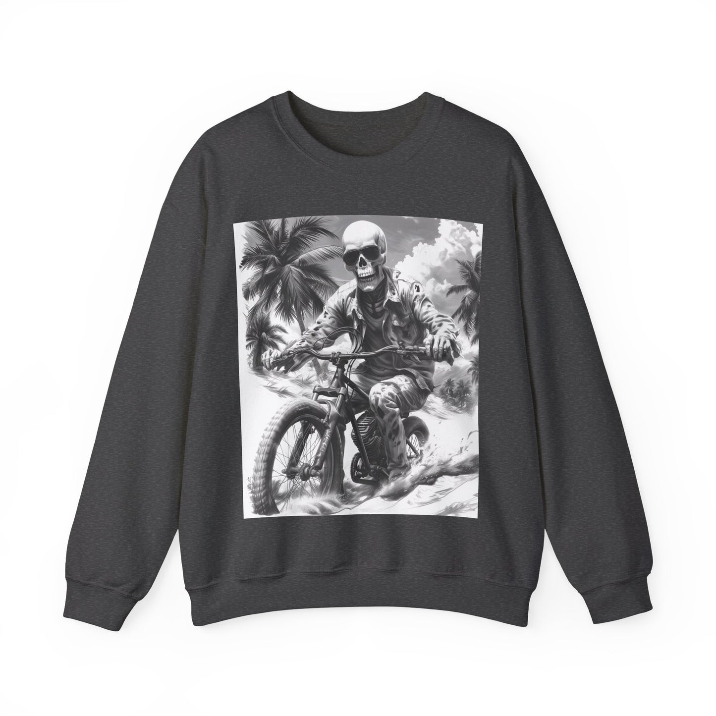 Esqueleto de motociclista con gafas de sol, montando en motocicleta en Sunset Boulevard en California, sudadera unisex con cuello redondo Heavy Blend™