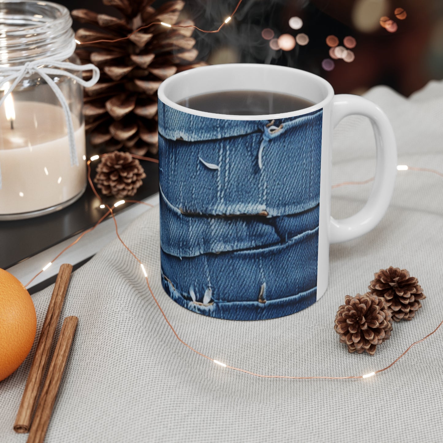 Denim desgastado azul medianoche: diseño resistente, rasgado y elegante - Taza de cerámica de 11 oz 