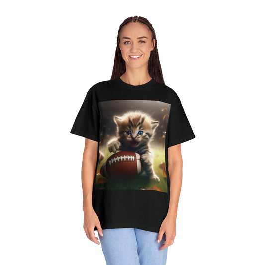 Football Kitten Touchdown: Juego deportivo ganador de Tabby - Camiseta unisex teñida de prendas