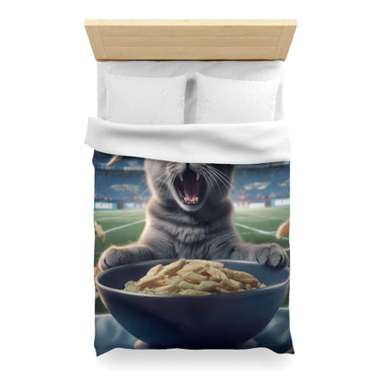 Halftime Football Feline: Screaming Sports Fan Cat Stadium Food Kitten - Microfiber Duvet Cover