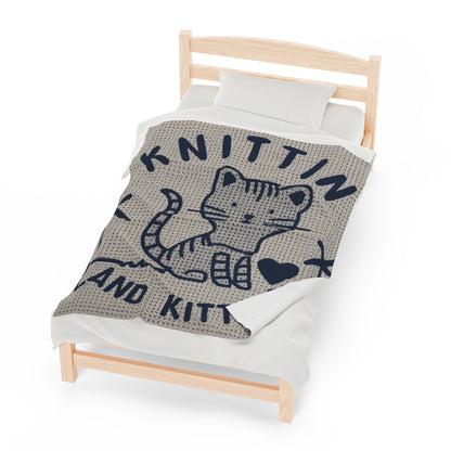 Knittin with Kittens: Cat Lover's Knitting Joy - Velveteen Plush Blanket