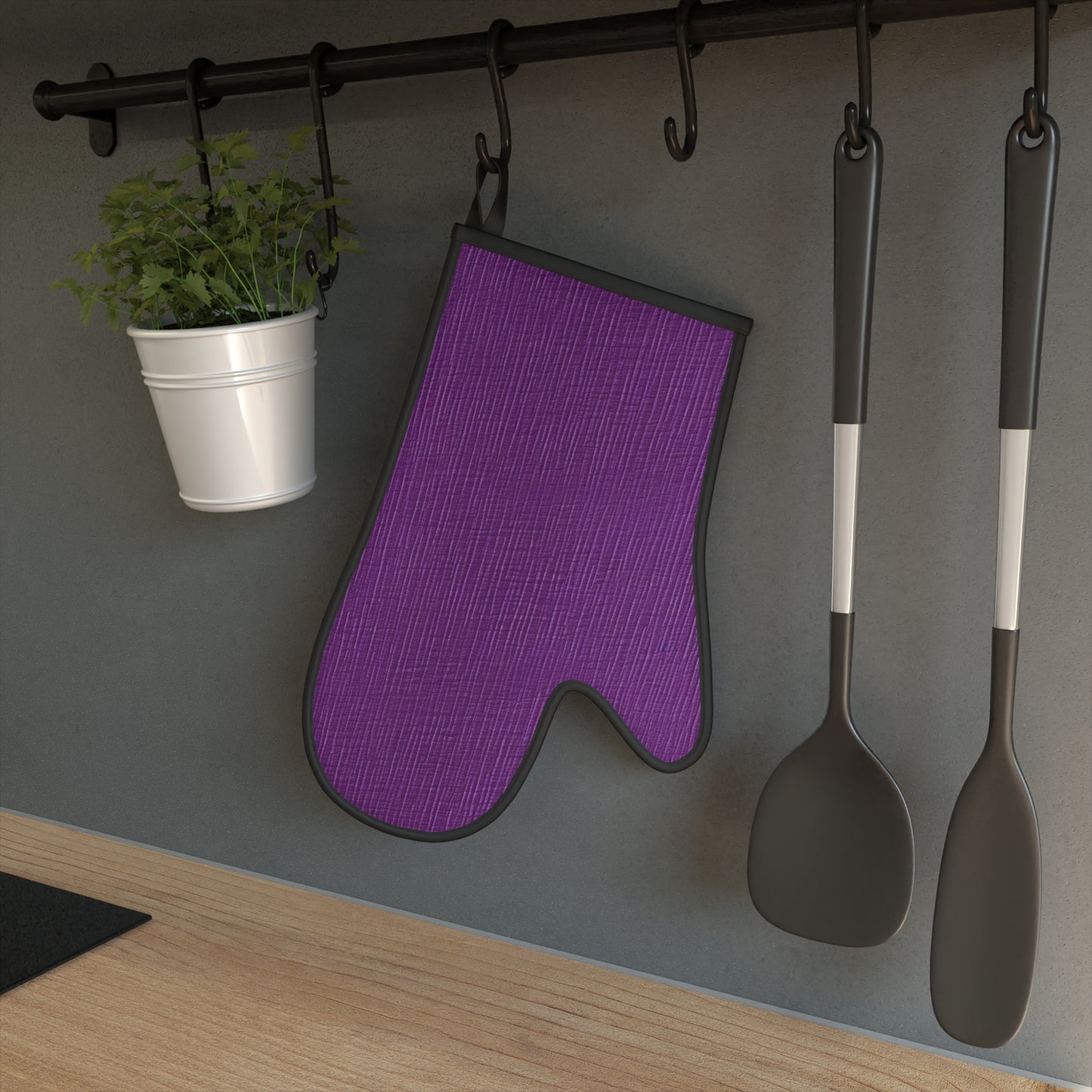 Violet/Plum/Purple: Denim-Inspired Luxurious Fabric - Oven Glove