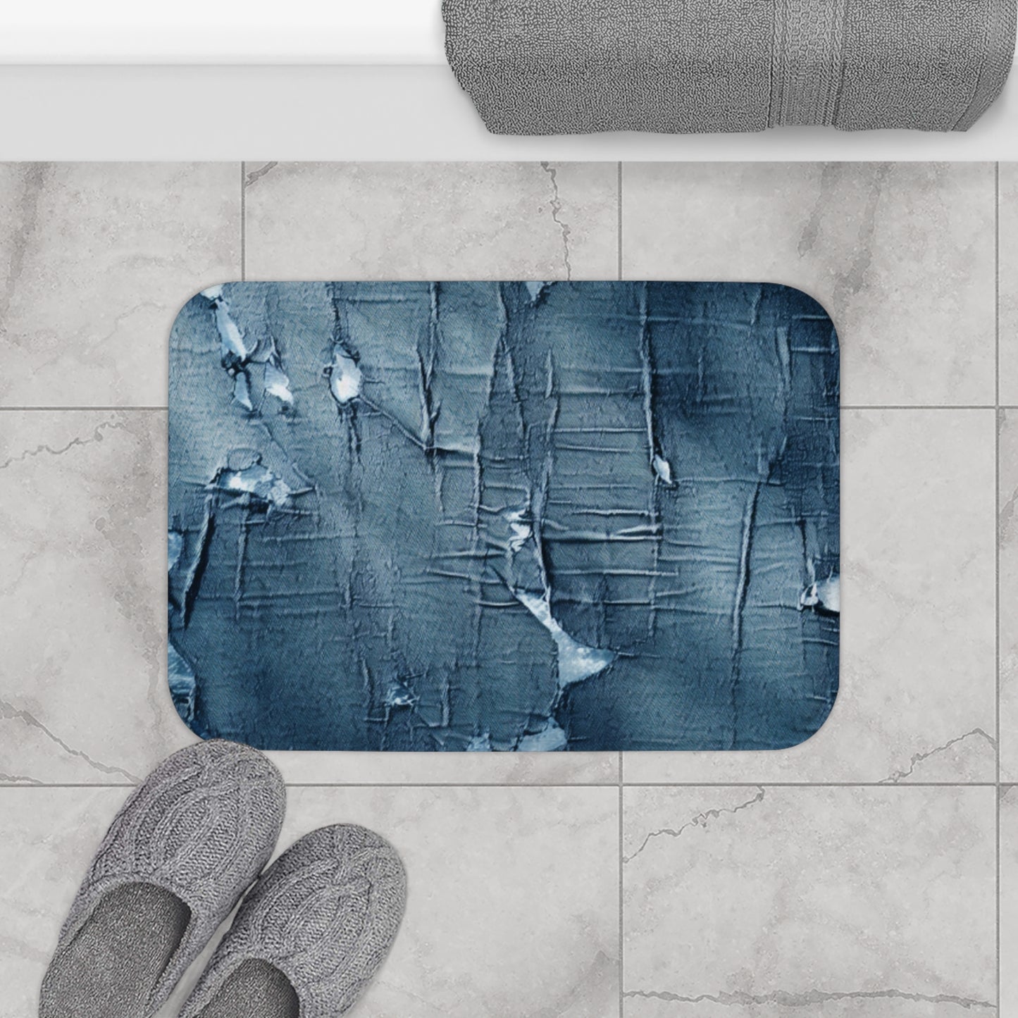 Aspecto de mezclilla azul desgastado: diseño de tela rasgada y atrevida - Alfombra de baño