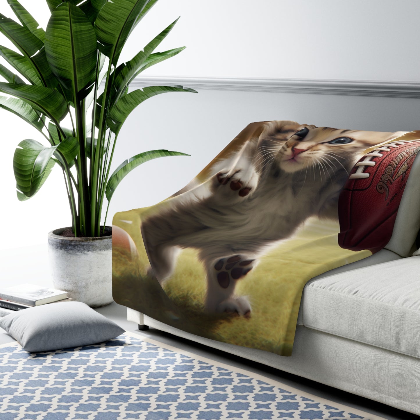 Football Kitty Fantasy: Feline Cat American Sport Quarterback - Sherpa Fleece Blanket