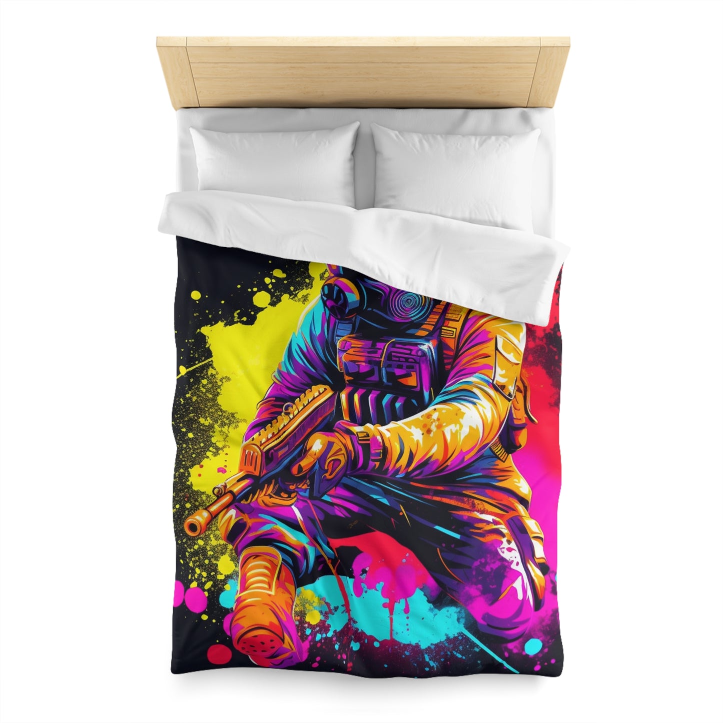 Paintball Action Sport: Player in Battle, Paint Splatter - Microfiber Duvet Cover