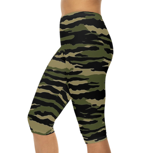 Tiger Stripe Camouflage: Military Style - Women’s Capri Leggings (AOP)