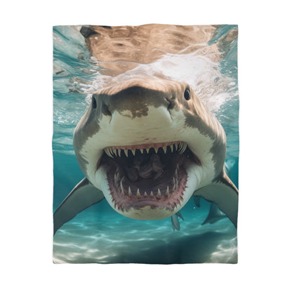 Bull Shark: River Monster Menace - Realistic Dark Water Predator - Microfiber Duvet Cover