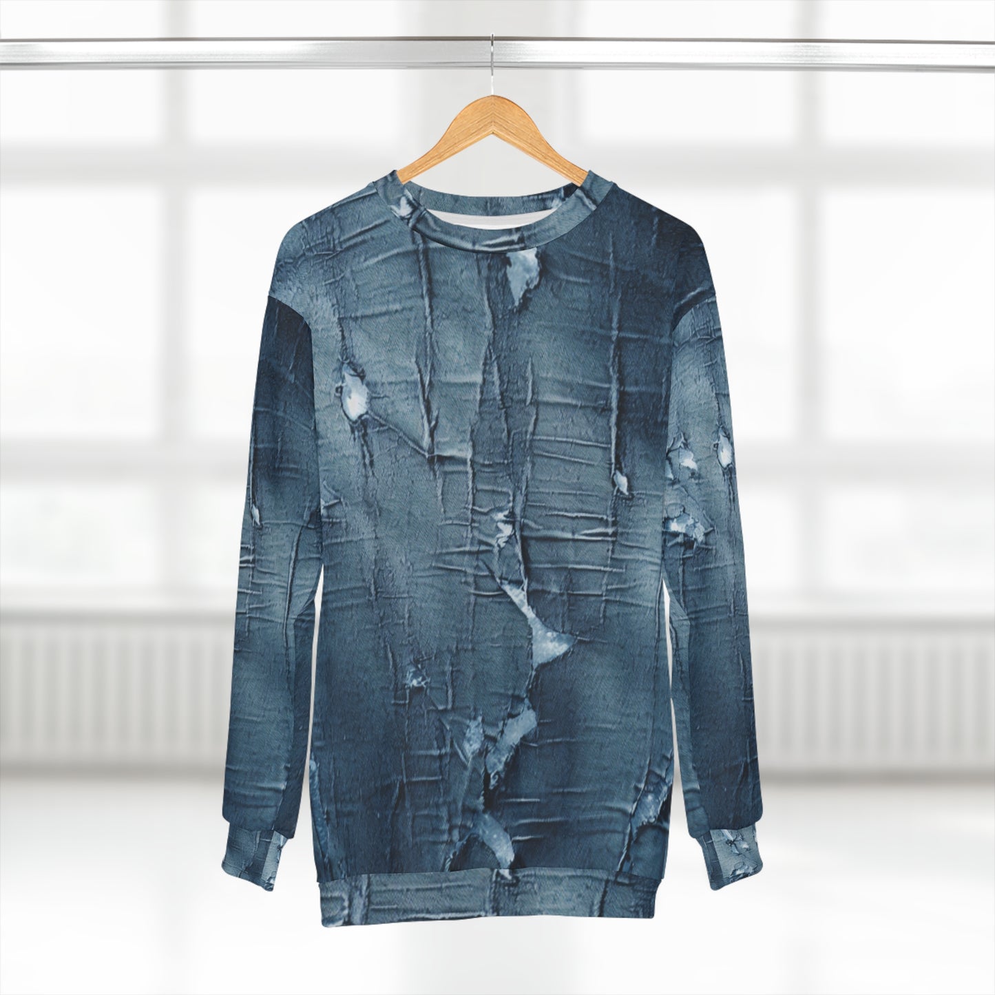 Distressed Blue Denim-Look: Edgy, Torn Fabric Design - Unisex Sweatshirt (AOP)