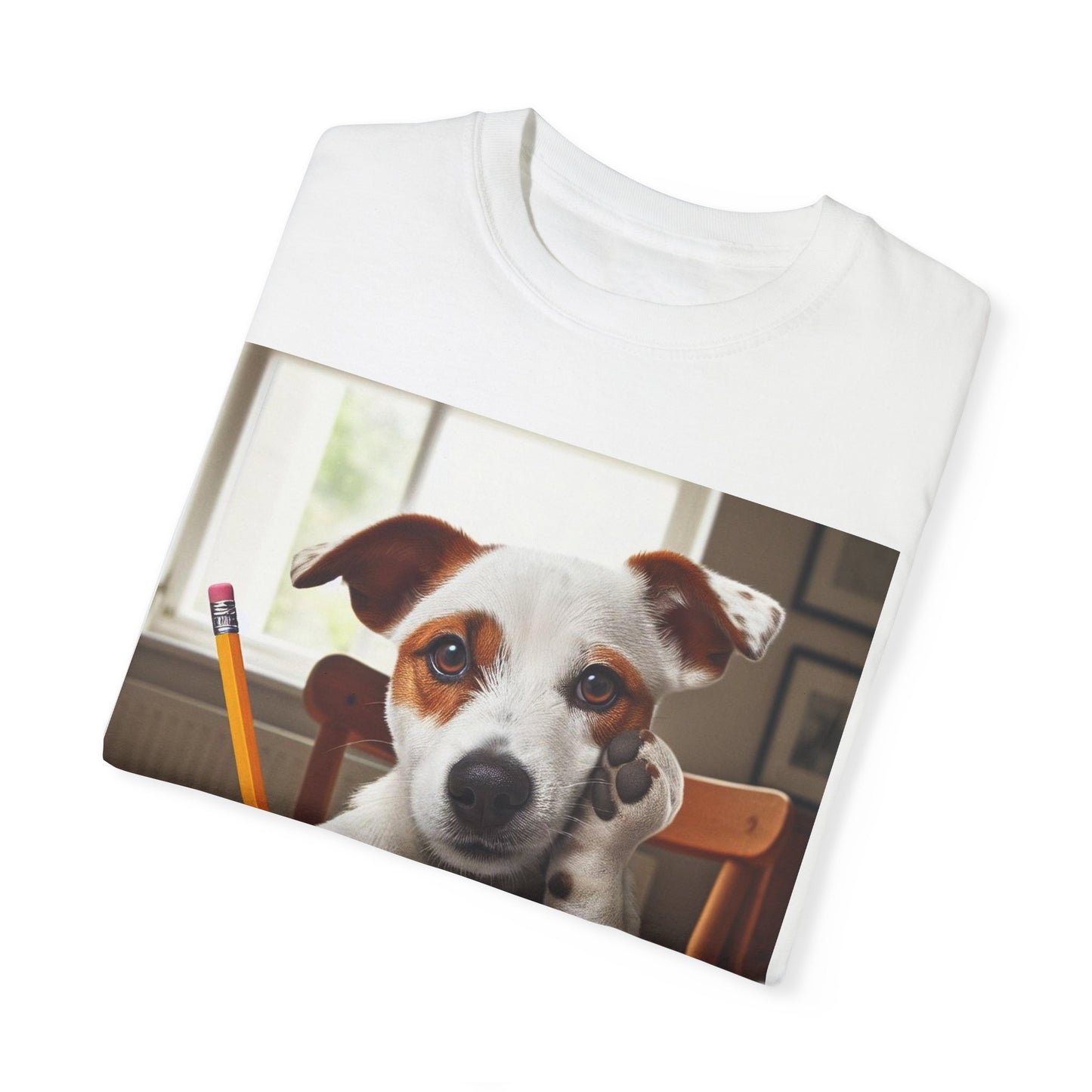 Adorable perro escribiendo Me encantan los perros, linda mascota con ilustración de lápiz, arte amante de los animales, canino juguetón - camiseta unisex teñida de ropa 