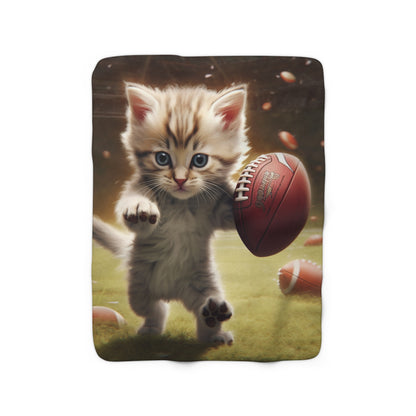 Football Kitty Fantasy: Feline Cat American Sport Quarterback - Sherpa Fleece Blanket