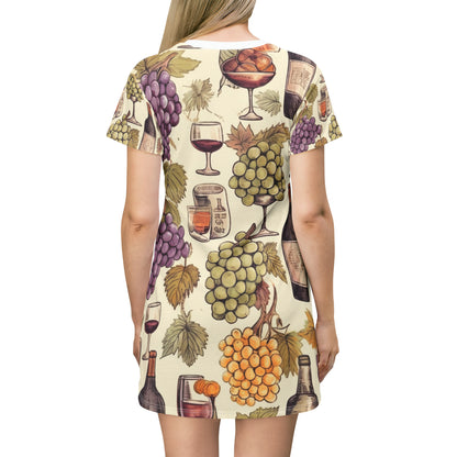 Wine Lovers Theme: Varieties of Wine, Grapes & Vineyards Design T-Shirt Dress (AOP)