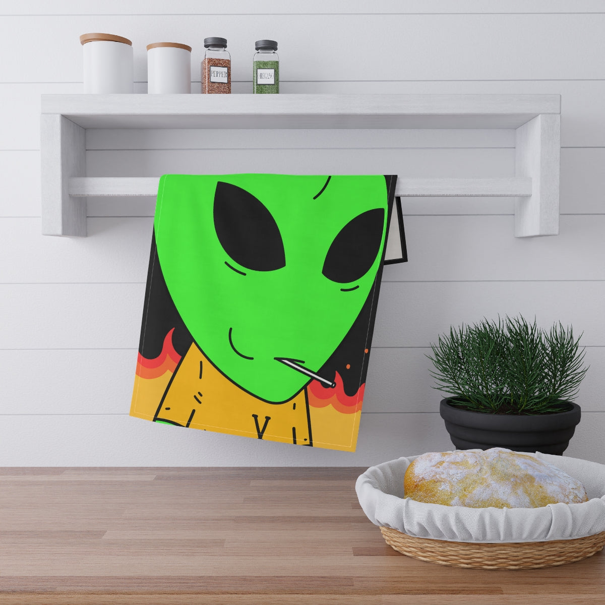 Space Alien UFO SCI FI Sucker Visitor Fire Flame Blazing heat Galactic Kitchen Towel