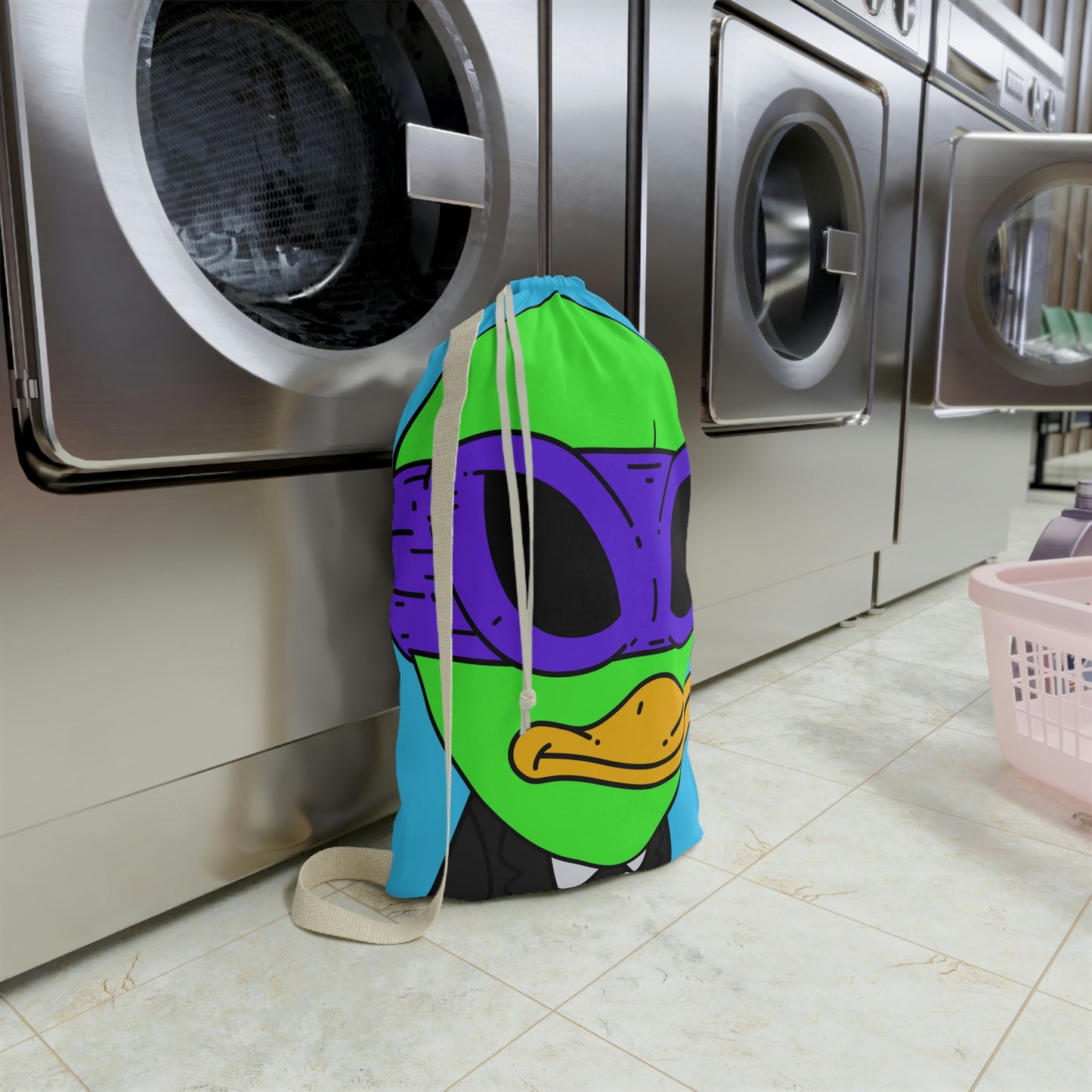 The Visitor 751 Green Alien Fashion Laundry Bag