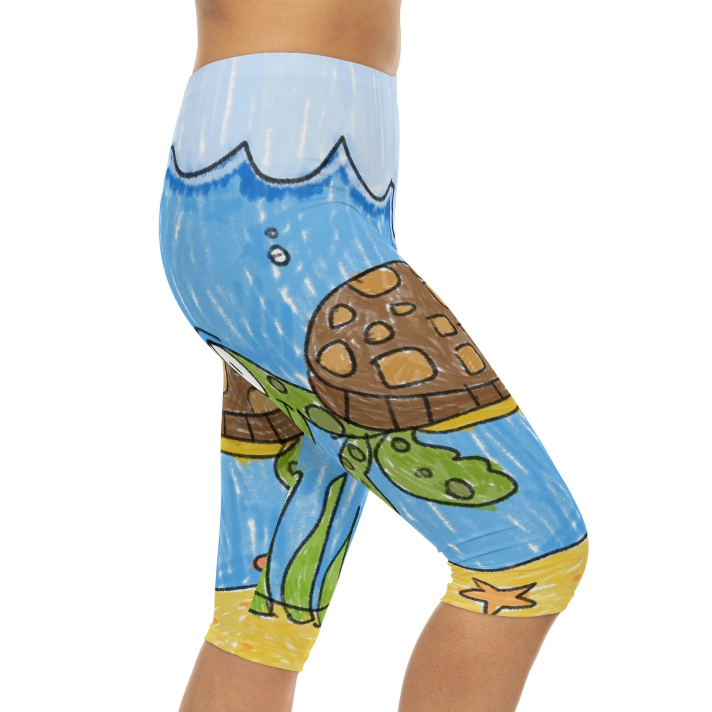 Sea Turtle Beach Sand Ocean Women’s Capri Leggings (AOP)