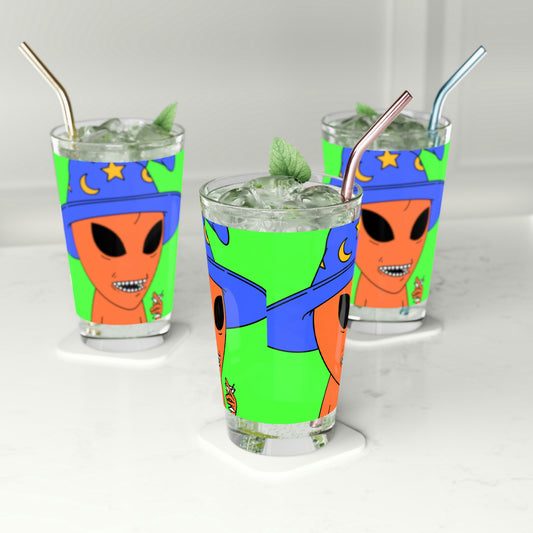 Alien Wizard Visi Potion Drink Pint Glass, 16oz