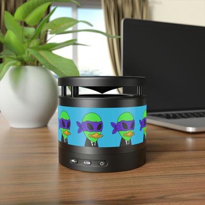 Alien Visitor 751 Metal Bluetooth Speaker and Wireless Charging Pad