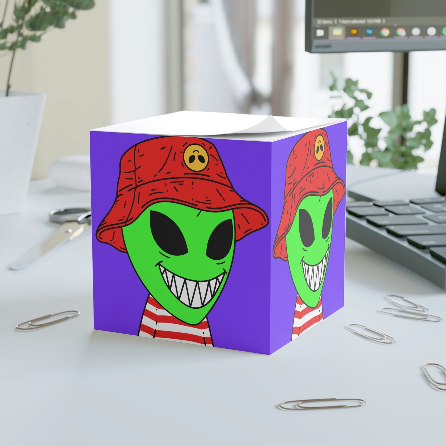 Alien Character Cartoon Big Smile Note Cube