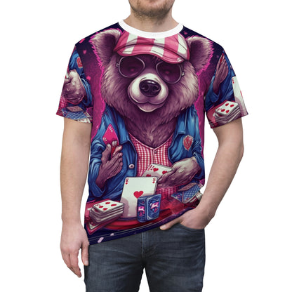 Patriotic Bear Playing Poker: A Winning Hand 独立記念日のお祝いユニセックス カットソー Tシャツ (AOP)