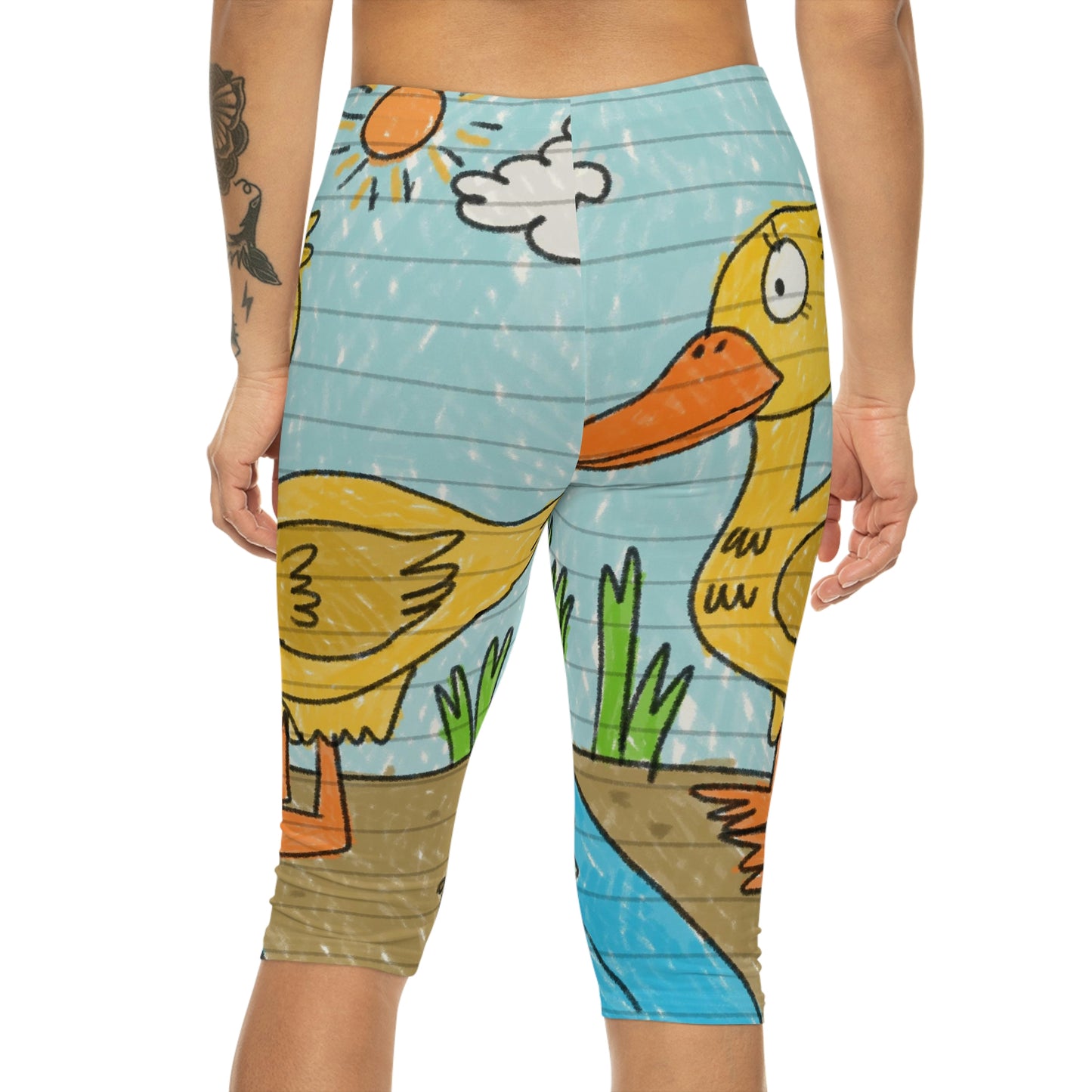 Yellow Duck Bird Pond Women’s Capri Leggings (AOP)