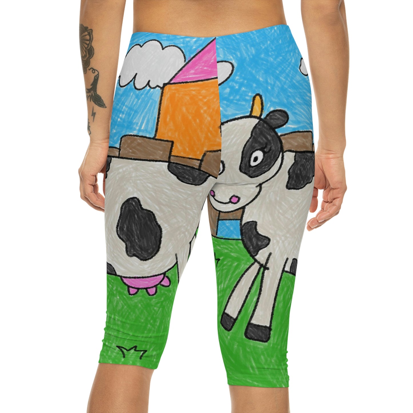 Leggings capri para mujer con personaje animal de granero de granja de vaca Moo (AOP) 