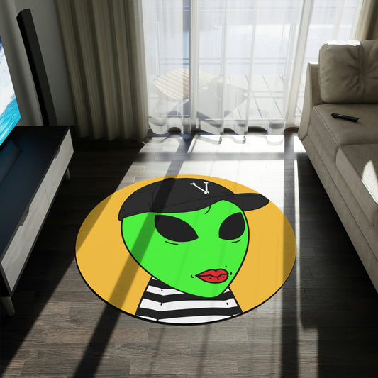 Black Striped Shirt Visitor Green Alien Black Cap V Round Rug - Visitor751