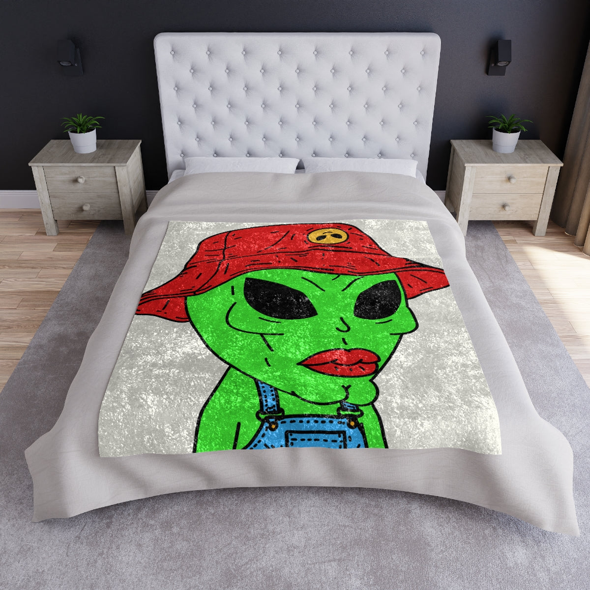 Old Green Alien Strong Chin Red Visi Hat Farmer Trouser Visitor Crushed Velvet Blanket