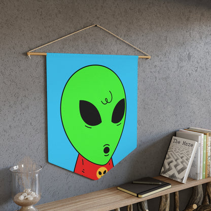 Wow Face Green Alien Visis Red Shirt One Hair Pennant